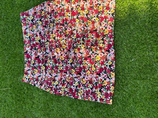 Falda corta estampada floral