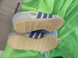 Zapatillas Adidas Japan Beige y Morado