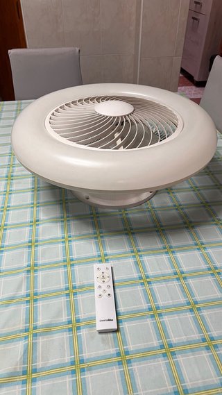 Lámpara Ventilador Techo Blanca con mando.