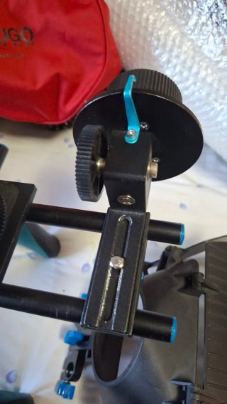 2 Stabilizzatori video per fotocamere DSLR