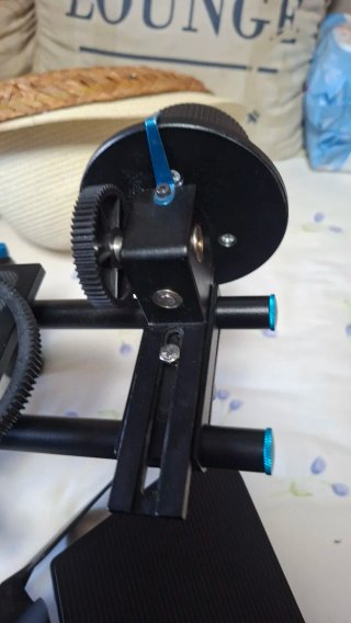 2 Stabilizzatori video per fotocamere DSLR