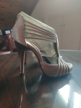 Sandalias tacón plateadas talla 36,