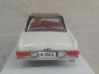 Mercedes 250 SL Scalextric