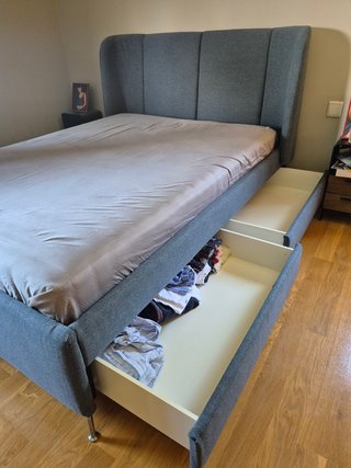 Cama infantil gris Ikea