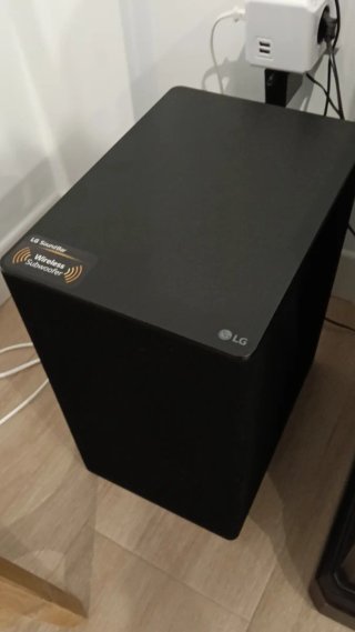 Barra de Sonido LG SP8YA + Subwoofer