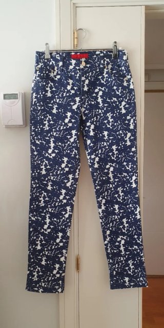Pantalón CH Estampado Azul y Blanco