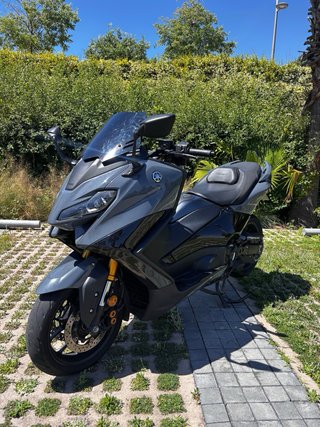 Yamaha T-max 560 Tech Max 2022 Gris nardo