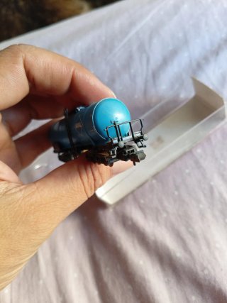 Maqueta vagón cisterna Aral Fleischmann