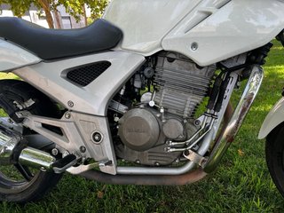 Honda CBF 250 Blanca