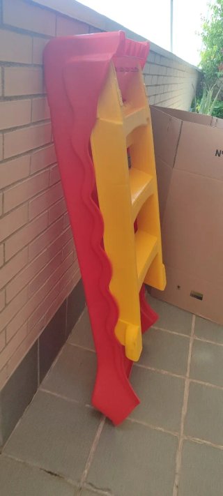 Tobogán plegable infantil rojo