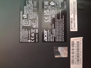 2 ordenadores Acer Veriton + 4 Monitores