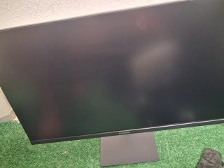 2 ordenadores Acer Veriton + 4 Monitores