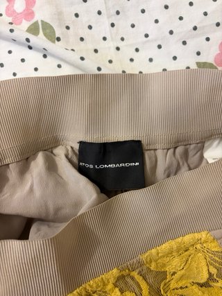 Pantalones de encaje amarillos