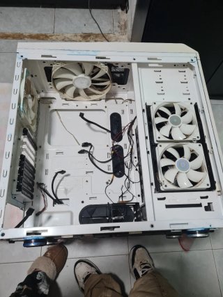 Torre PC LG