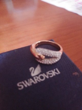 Anillo Swarovski bañado en oro y plata