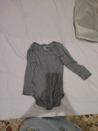 Body Baby Gap Manga Larga Rayas Gris