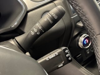 Renault Captur Evolution E-tech