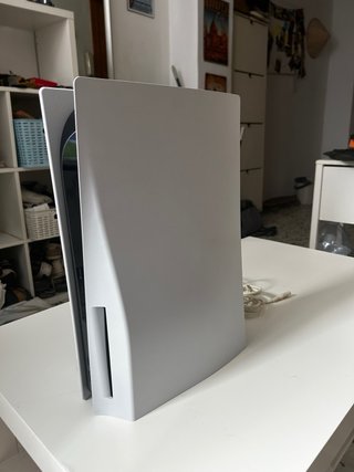 Playstation 5 con mando + Call of Duty Black Ops 6