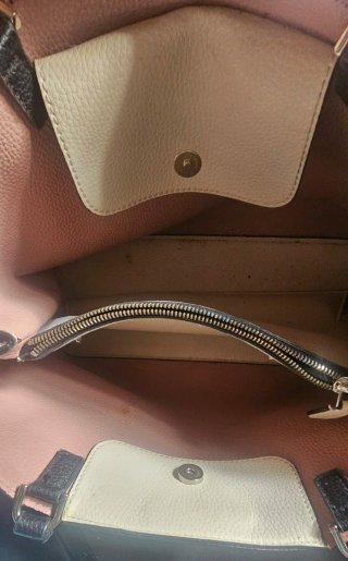 Bolso Guess Beige y Negro