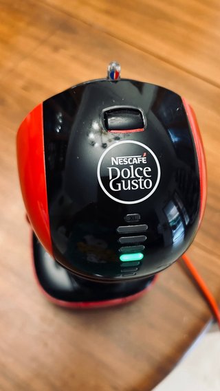 Cafetera Dolce Gusto Krups Roja