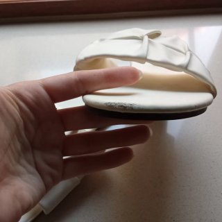 Sandalias color crema mujer