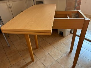 Mesa de cocina abatible + 4 sillas madera