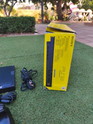 PlayStation 2 Slim Negra con Caja Original