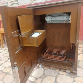 Mueble vintage máquina de coser madera