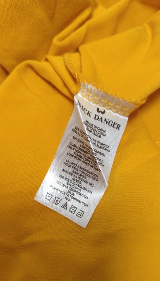 Nick Danger Camiseta Amarilla talla M