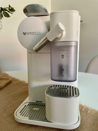 Macchina da caffè Nespresso DeLonghi