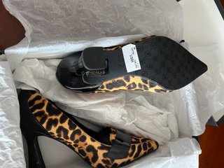Zapatos Lodi tacón leopardo