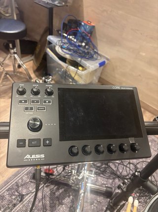 Módulo de Batería Electrónica Alesis Core