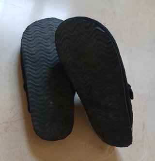 Zuecos negros talla 38