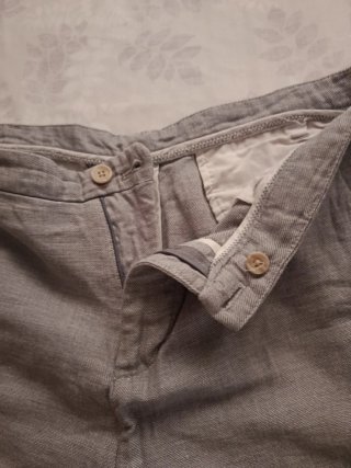 Pantalón tobillero hombre gris