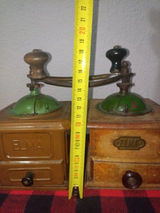 2 Molinillos de Café Vintage