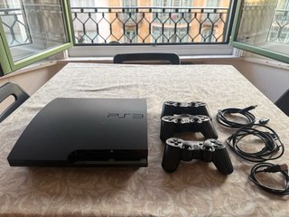 Consola PS3 Slim Negra + 3 Mandos