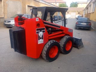 Minicargadora Thomas T133 MOTOR KUBOTA