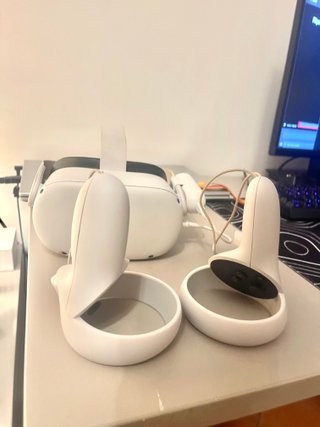 Meta Quest 2 + Powerbank Esterno Dedicato (Condizi