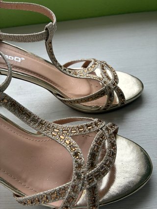 Sandalias Lamica Tacon Talla 37 Doradas