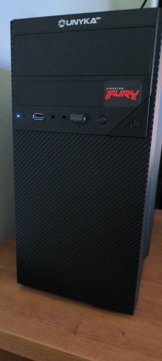 Torre PC UNYKA Negra