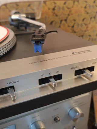 DIFERENTES MODELOS DE TOCADISCOS TRACCIÓN DIRECTA