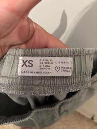 Pantalón jogger verde con cordón