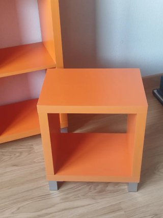 PRECIOSA Estantería modular naranja Y MESILLA AUXI