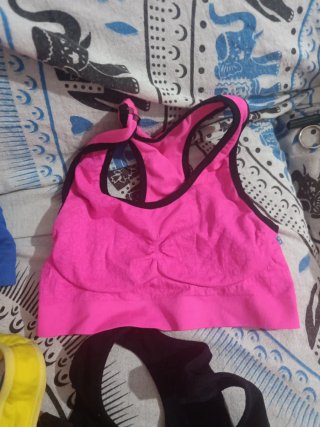 Lote 4 Sujetadores Deportivos Mujer. Talla M