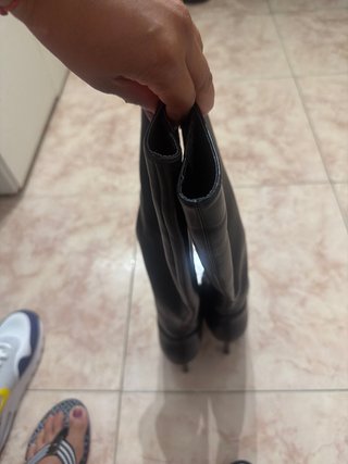 Botas altas de cuero negras