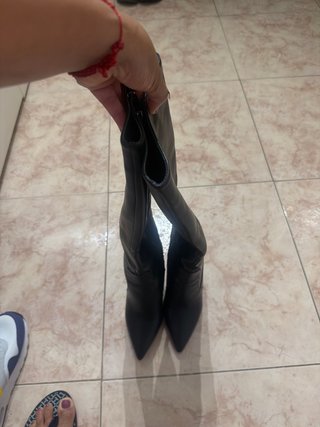 Botas altas de cuero negras