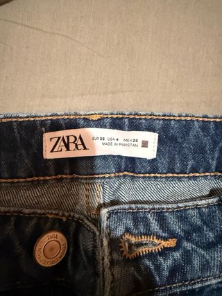 Pantalón vaquero Zara azul pitillo talla 36