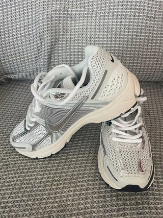 Nike Zoom Vomero 5 Plata/Blanco