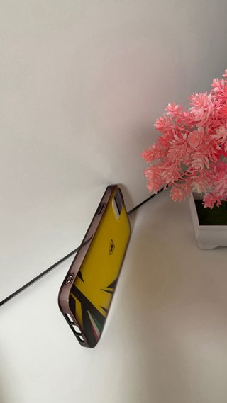 Funda Ferrari iPhone 14 Plus Amarilla, con envío