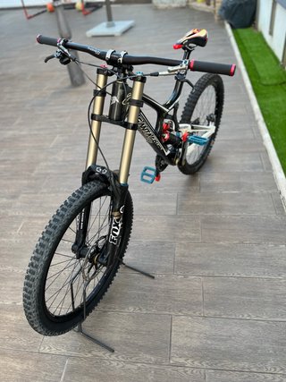 Bicicleta Santa Cruz Descenso mod.V10